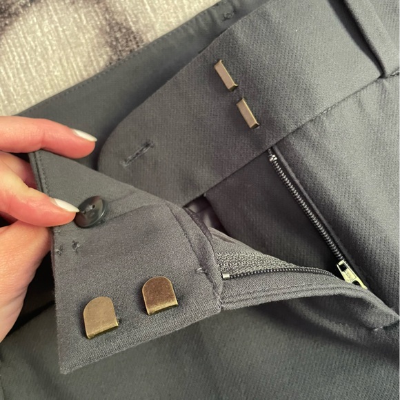 LOFT Petite Grey Marisa Skinny Pant - Size 0P - Picture 6 of 7